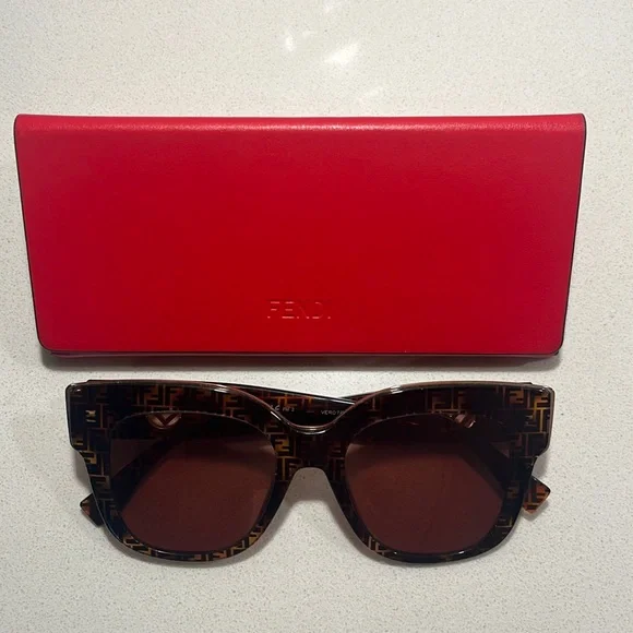 Fendi | Accessories | Fendi Ff Logo Cat Eye Sunglasses In  display picture 3